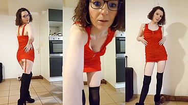 Strip-tease fellation avec gode