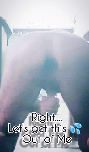 Garden Nudity and Masturbation with a Buttplug in Me