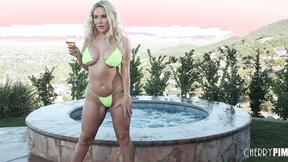 ”Big Tits & Big Ass Savannah Bond Strips Bikini & Masturbates in a Sexy Tub”