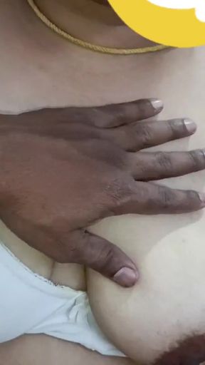 Desi hot aunty super boobes enjoy   Clip 1