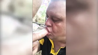 Daddy bear gives beach blowjob in the dunes
