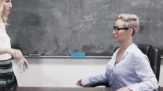 Teacher Ryan Keely scissoring and oral with young dyke