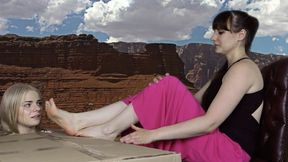 Weronika And Kateryna - Stinky Feet Near To Grand Canyon - HD 2560x1440