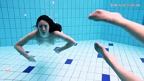 Andrejka And Anetta Underwater Hot Lesbians