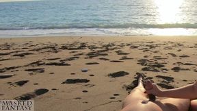 PUBLIC BEACH HANDJOB: Beauty in Bikini makes him get a huge cumshot at the beach