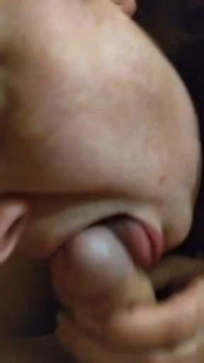 Nicki Redmi kouří ptáčka a dostane svou dávku semene