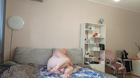 Curvy Neighbor Masturbates Chubby Pussy on Camera