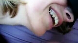 Avsugning, bondage &#8211; BDSM-film om mogen fru slampa som tar emot kuk från rövhål till mun