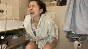 Intestines cleansing, brownies and REAL FARTS - mp4 HD