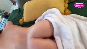 Przyrodni brat robi masaż i rucha swoją biuściastą przybraną siostrę