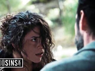 Homeless Whore Bangs With Married Dude - Victoria Voxxx