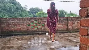 Desi bhabhi gets her first time sex lesson