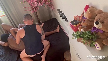 Dei gostoso pra esses dois safados