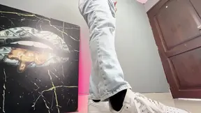 Soaked girlfriend's fingers feel amazing