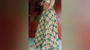 Indian girl hot dance