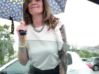 I bang a mother i'd like to fuck on a parking lot and this babe swallows my cum