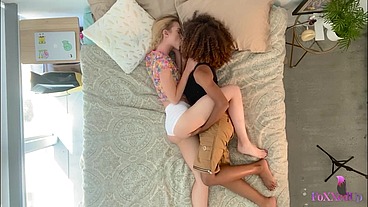 Chloe Cherry & Jenna Foxx Toy With Each Other! Cunnilingus & More!