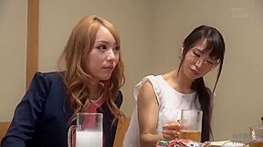 250510飲食店でズコバコするエロい四人j2