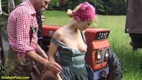 Shameless outdoor porn with stepdaughter