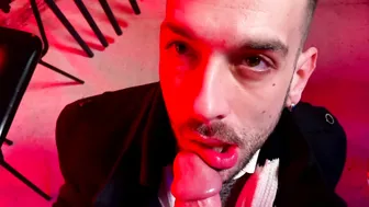Thiago barebacks Lean and cums deep inside him