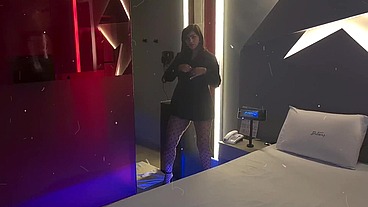 Meia Arrastão e Gozo: Fodi a Vagabunda e Amei os Pezinhos!