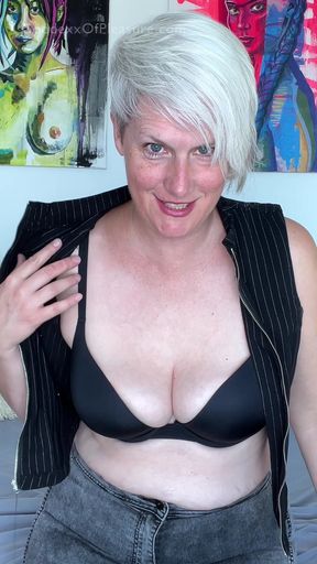 Step Mommy Rewarded Me With A JOI For Being A Good Boy