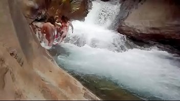 Cogiendo en el r&iacute_o