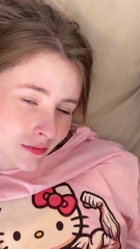 UwU Phone-in-Hand Bedtime Fantasy   Clip 1