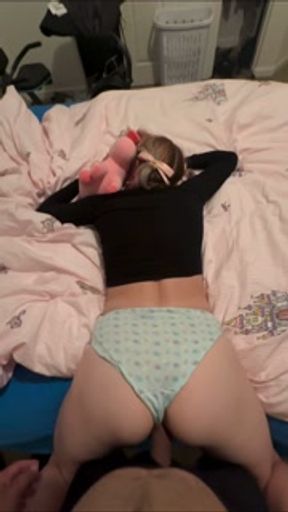 NEIGHBORS DAUGHTER GETS FUCKED IN BEFORE BED