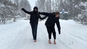 High heels on snow, heeled flip flops on snow, slippery high heels, sliding high heels, flip flops on ice