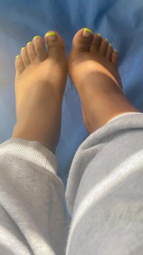 Toe wiggles