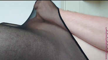 Spaß mit fremden benutzten Kondom in Strumpfhose