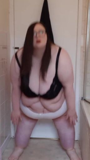 SSBBW Stretch exercise in bra & thong