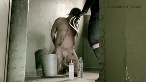 Dominatrix Mistress April clean up in cell 45