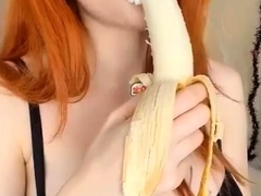 OnlyFans Amouranth Sucking Banana Video