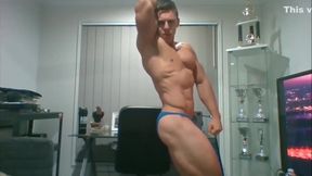 Muscle Luke posing webcam