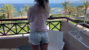 Sex Date with a Super Hot and Horny Local Slut on a Vacation