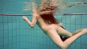 ”Hottest underwater porn with Vesta”