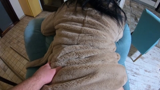Romantic fucking and cum play on a fur-coat linner