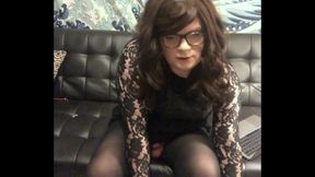 Lauren cums while watching porn