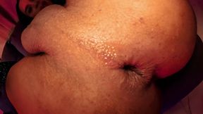 ate as bolas no cu da trans: ela gozou enquanto eu arrombava!