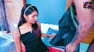 "Sexy Virgin Teen Loses Her First Time With A Hunk In Bed"