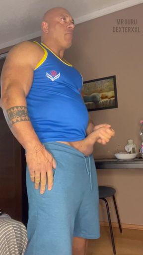 Gay Bodybuilder Pornstar Wank at Home