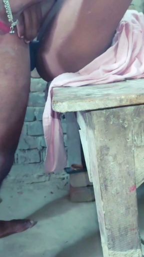 Madarchod kitna jor se choda ki chut se khoon nikalne laga   Clip 1