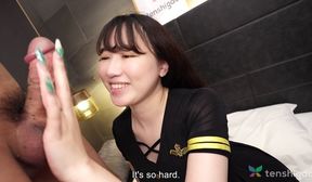 Japanese housewife Tomoko shows her blowjob skill