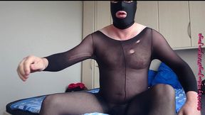 kleiner enger kaputter catsuit