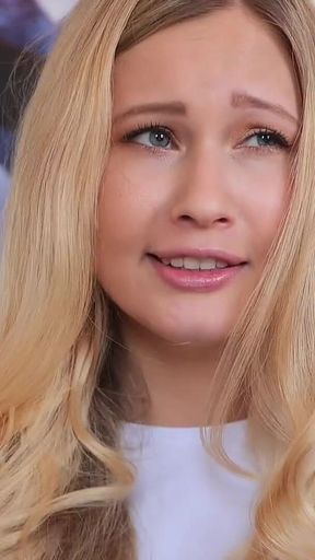 Flirts with You to Show off Her Pussy