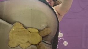 Living pillows needs sexy butts