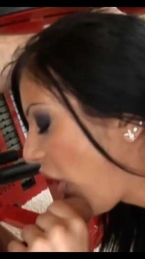 Super Hot Gipsy Kyra Gets Fucked All Over the Place