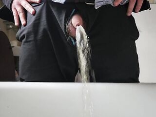 Pissing now